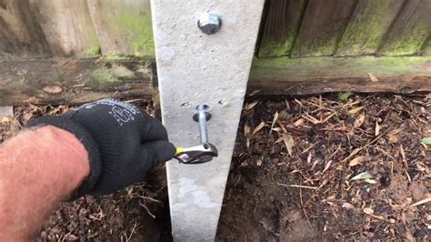 Concrete fence spur b&q  Hole size 10mm